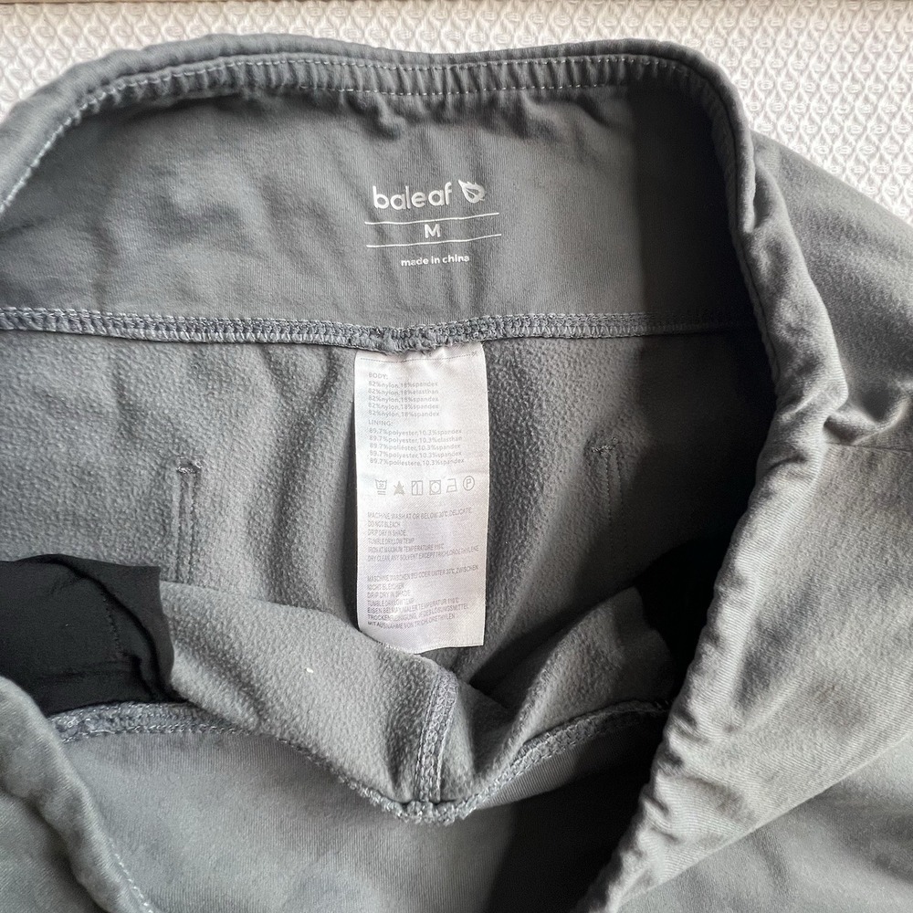 Baleaf Women's Size Medium Gray Thermal Fleece‎ Lined Leggings with Pockets - Picture 2 of 5